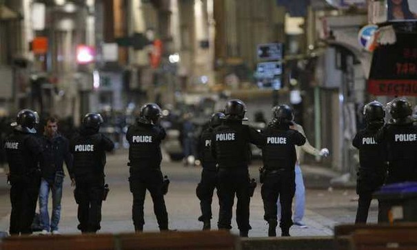 French Police raid north Paris suburb