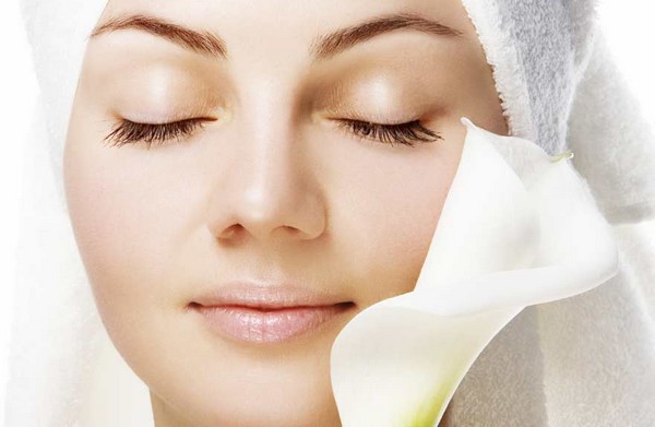 How to Get a Glowing Skin Naturally at Home cleansing