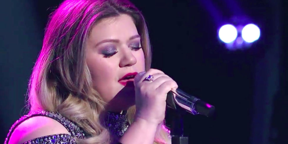 Kelly Clarkson Break Down in American Idol
