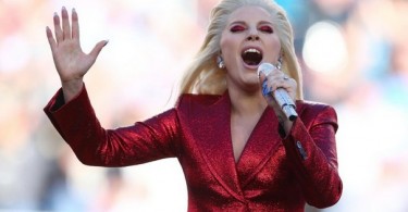 Lady Gaga enthralls Audience With her Super Bowl 2016 Performance