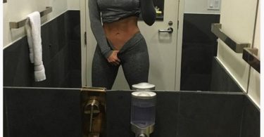 Khloe Kardashian Posts Bathroom Selfie