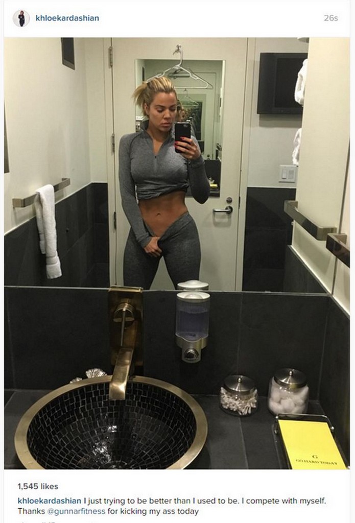 Khloe Kardashian Posts Bathroom Selfie on Instagram - TWB