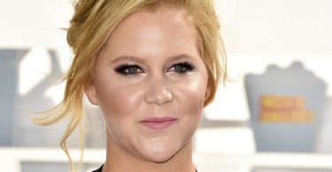 Google searches declares Amy Schumer is the most unsafe celebrity