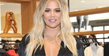 Pregnant Khloe Kardashian shies away from announcing the news
