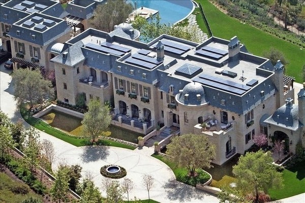 Hip Hop Artists Have The Largest House