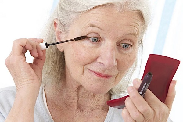 Best Makeup for Women Over 50