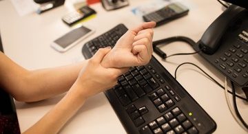 Physical Therapy Treatment for Carpal Tunnel Syndrome