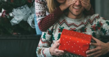 Memorable Gifts To Give Your Partner This Christmas