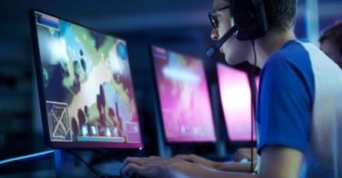 Playing-games-To-Earn-Cryptos