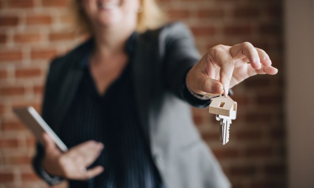 A Guide to Becoming a Real Estate Agent in Florida