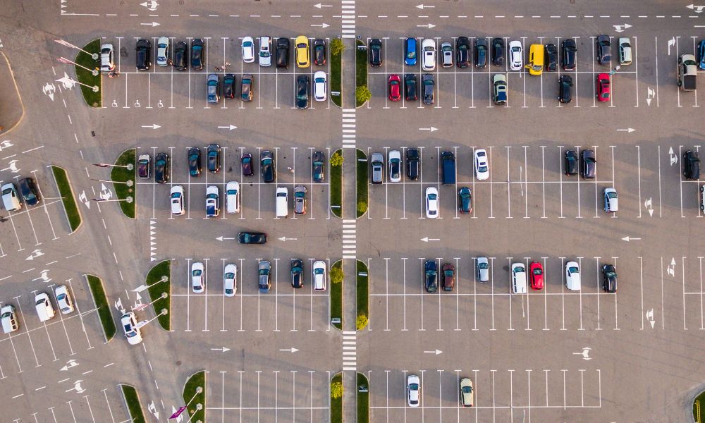 Top 4 Ways To Improve Your Parking Lot