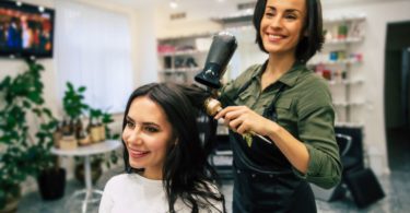 The Professional Traits of a Successful Hair Stylist