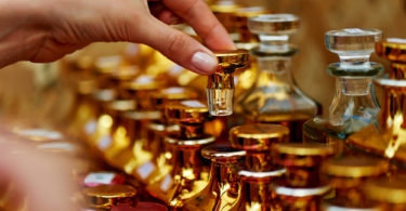 difference between perfume and perfume oils - rawaha