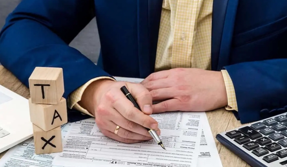 Becoming a Professional Tax Preparer