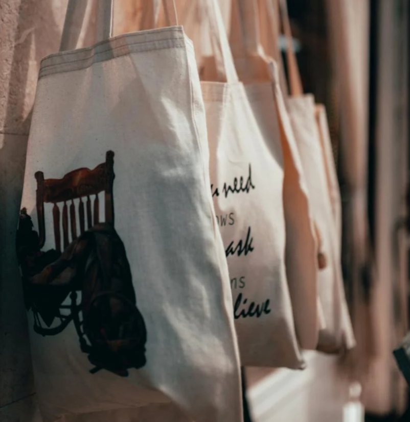 Buying Tote Bags