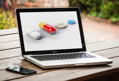 Benefits of Using a Generic Online Pharmacy
