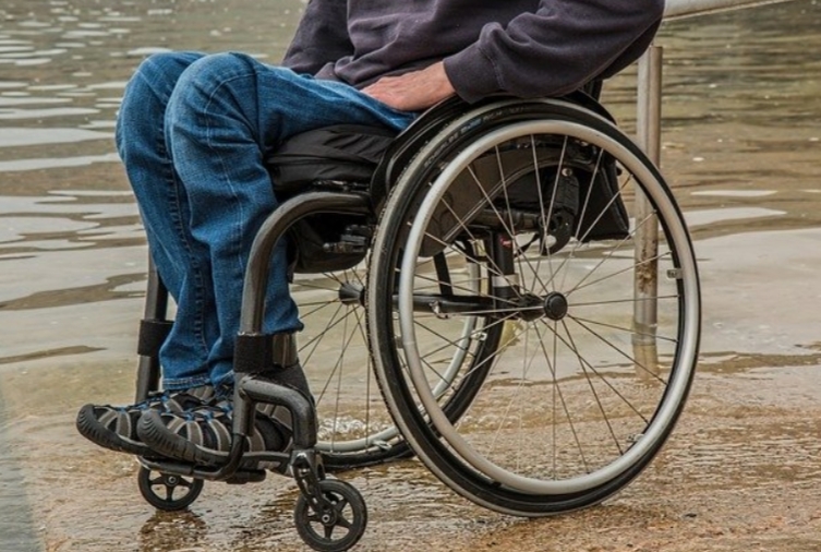 Wheelchair Seat Pouch: A Comprehensive Guide to Choosing and Using with Efficacy