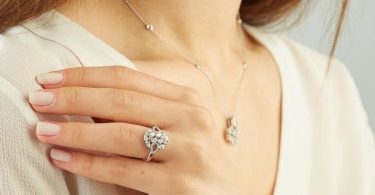 Genius Tips to Match Diamond Jewelry with Any Outfit