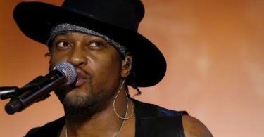 R&B Legend D’Angelo Dies at 51