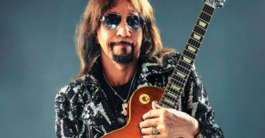 Ace Frehley of KISS Dies at 74