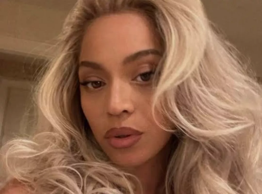 Beyoncé latest blonde hairstyle